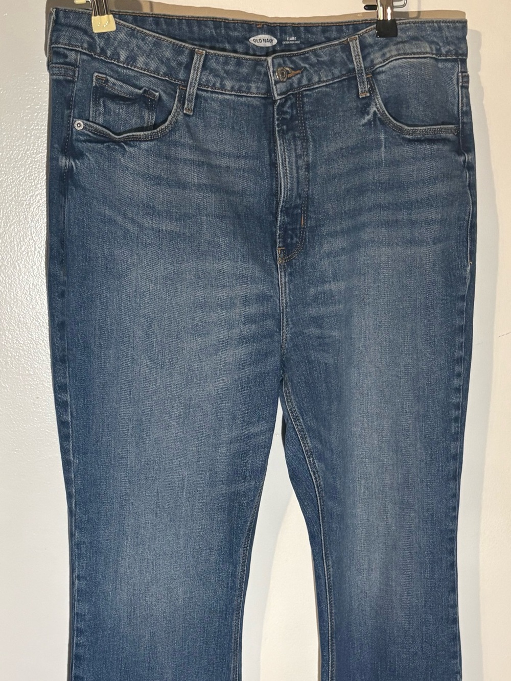 Old Navy Flare/Boot-Cut Jeans Women’s Size 16
